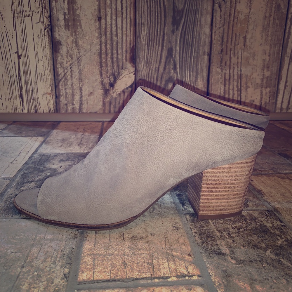 Mules Heel Tan/Grey Lucky Sz 10